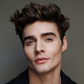 Jos Vantyler looking directly at the camera.