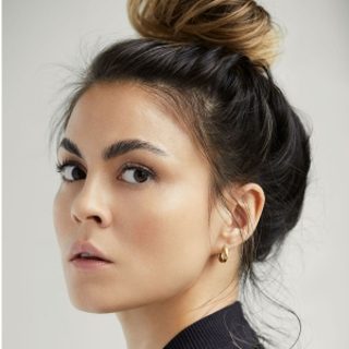 Headshot of Mia Selway